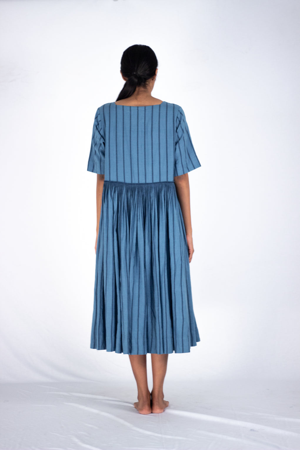 Striped heavy pleated dress - Karnam