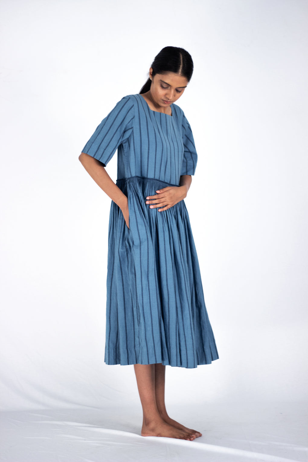 Striped heavy pleated dress - Karnam