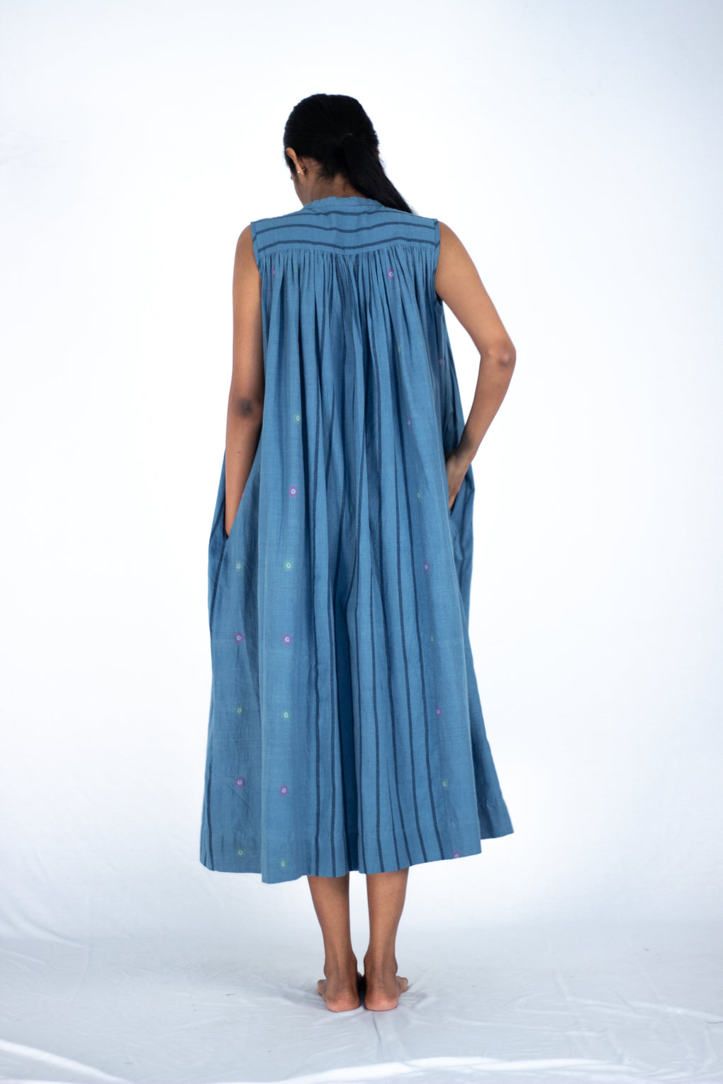 Biaude - Indigo neck gathered dress - Karnam