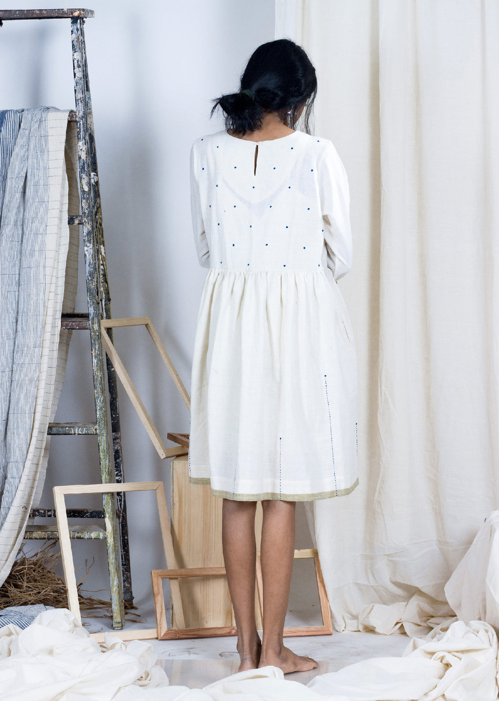 Akaigawa - Kora cotton polka embroidered dress - Karnam