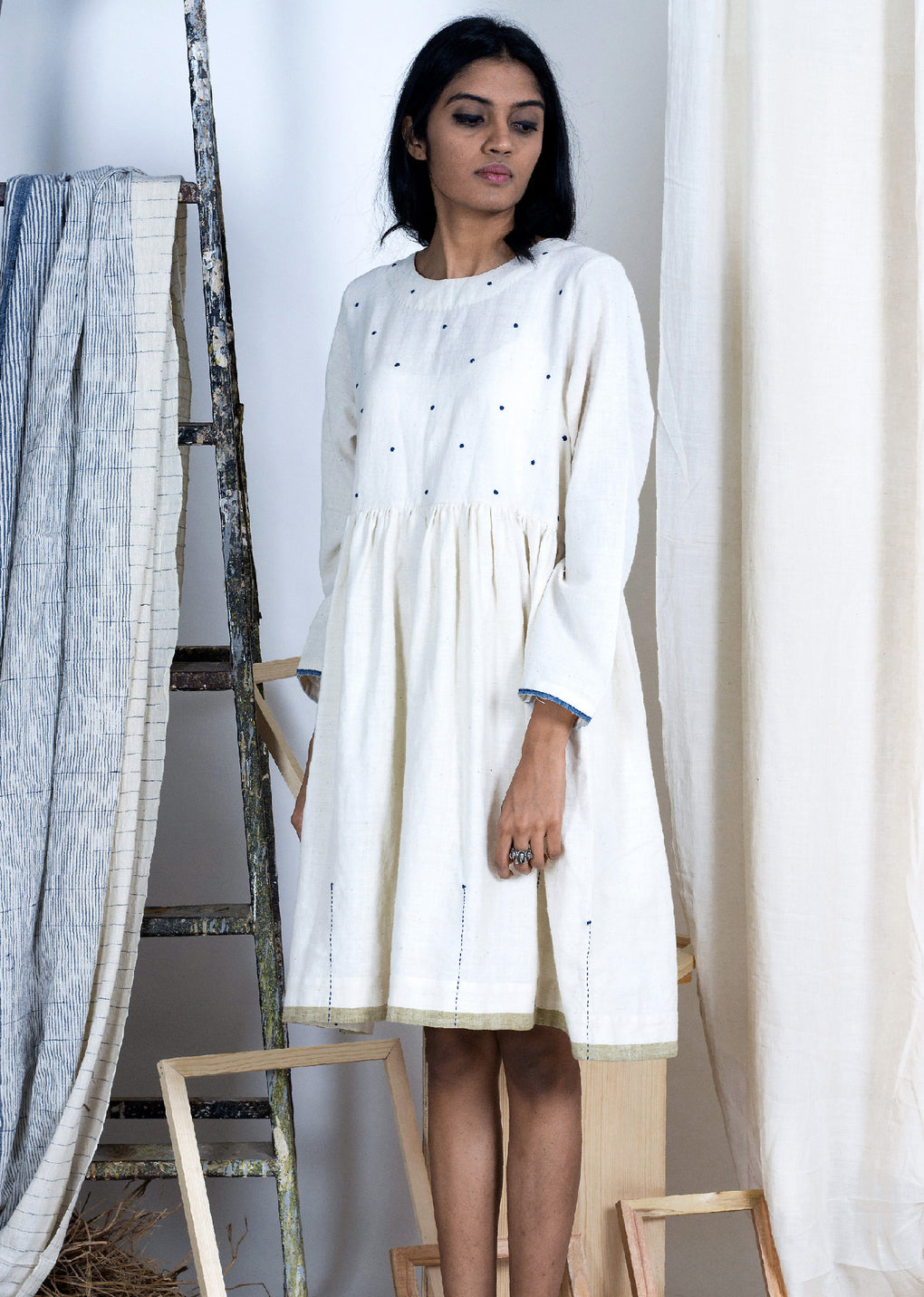 Akaigawa - Kora cotton polka embroidered dress - Karnam