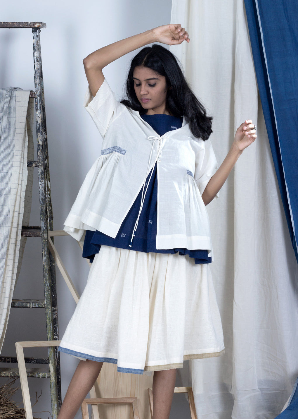 Yomogita - Kora muslin cape top - Karnam