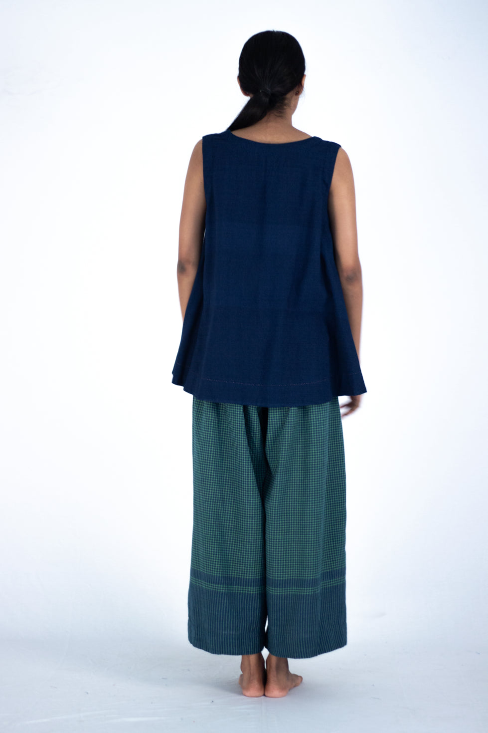 Lixa - indigo bamboo top - Karnam