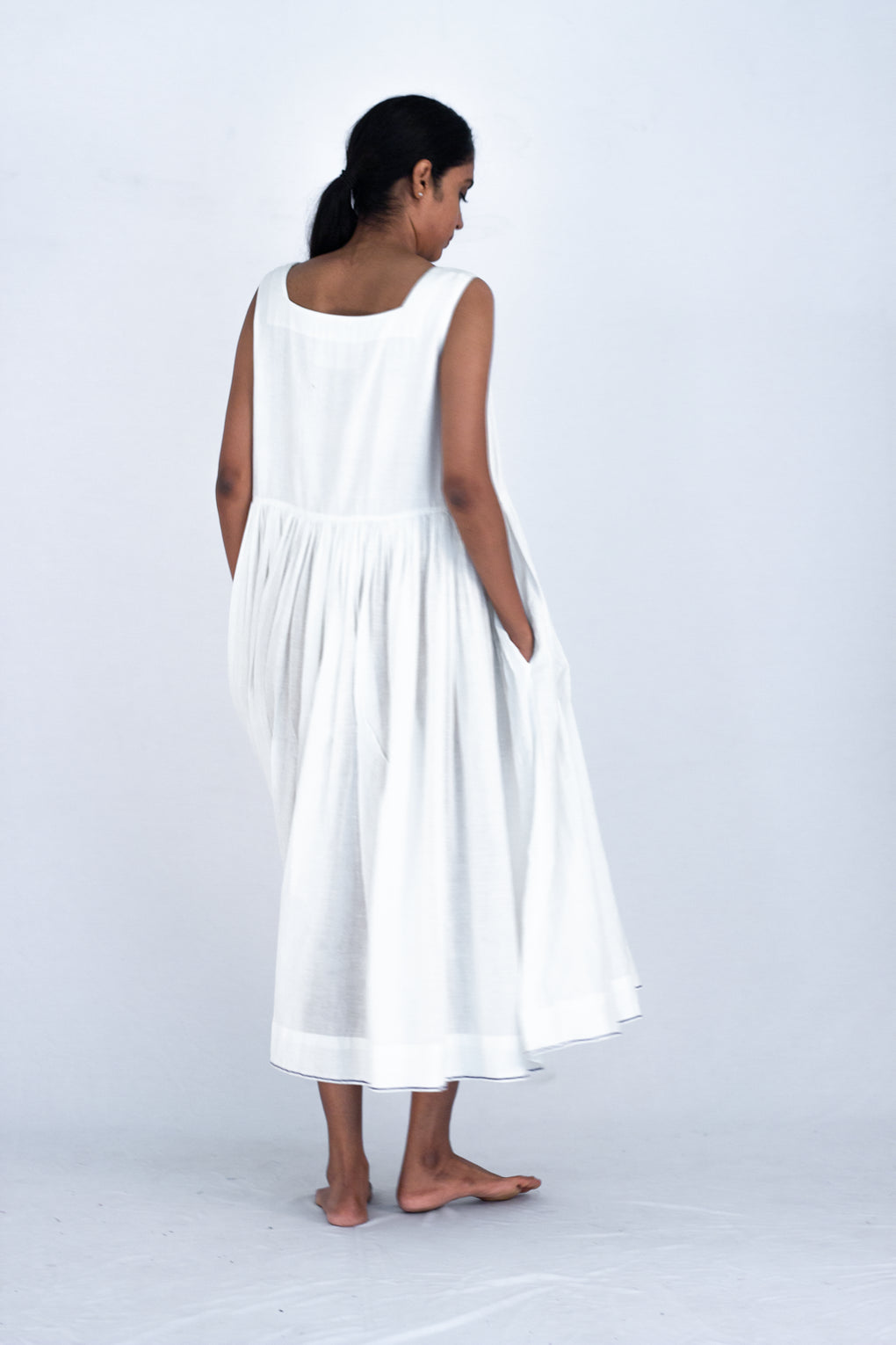 Huaca - natural white Jamdani dress - Karnam