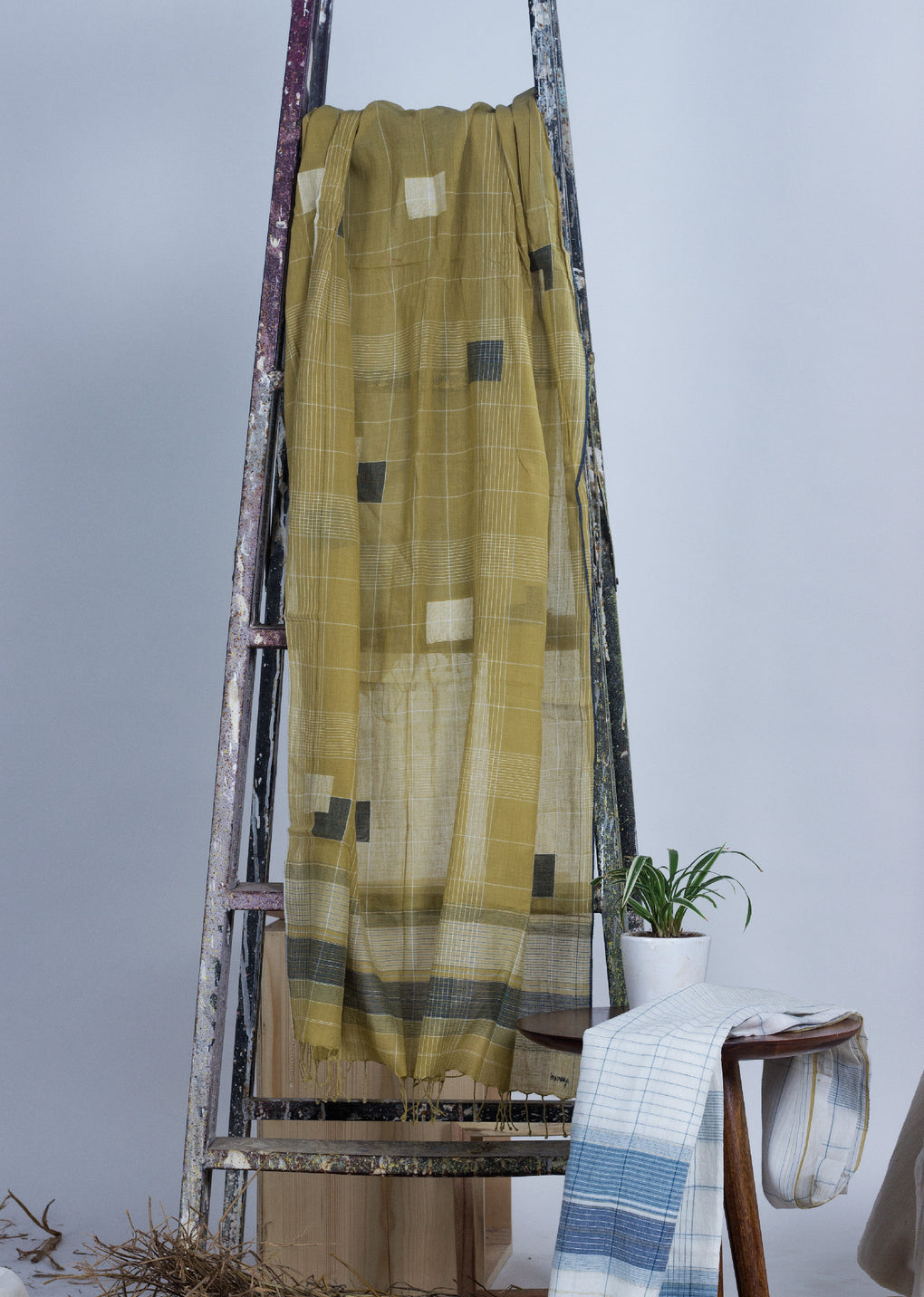 Ueno - Jamdani muslin cotton detailed stole mustard - Karnam