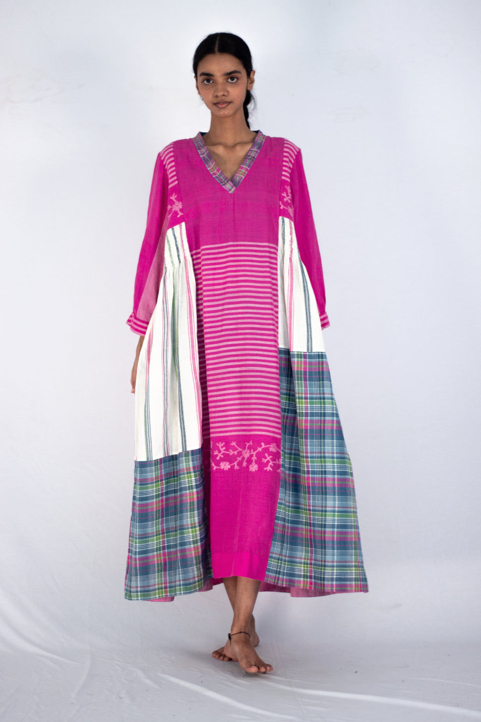 Heterantha - Pink Jamdani dress - Karnam