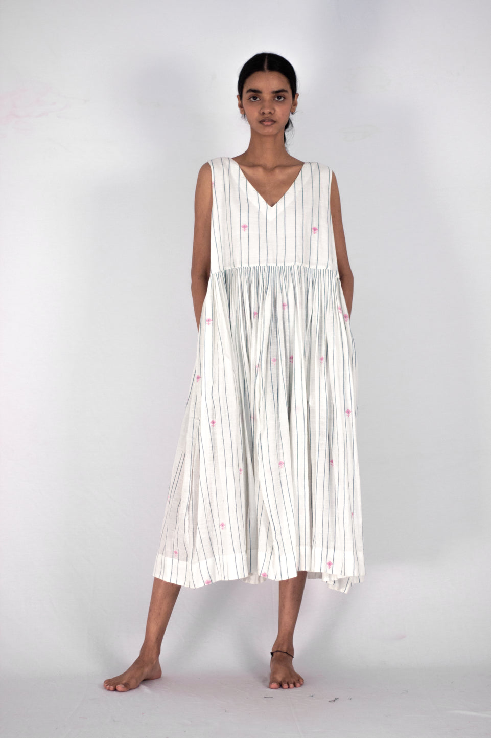 Barringtonia - Pleated dress - Karnam