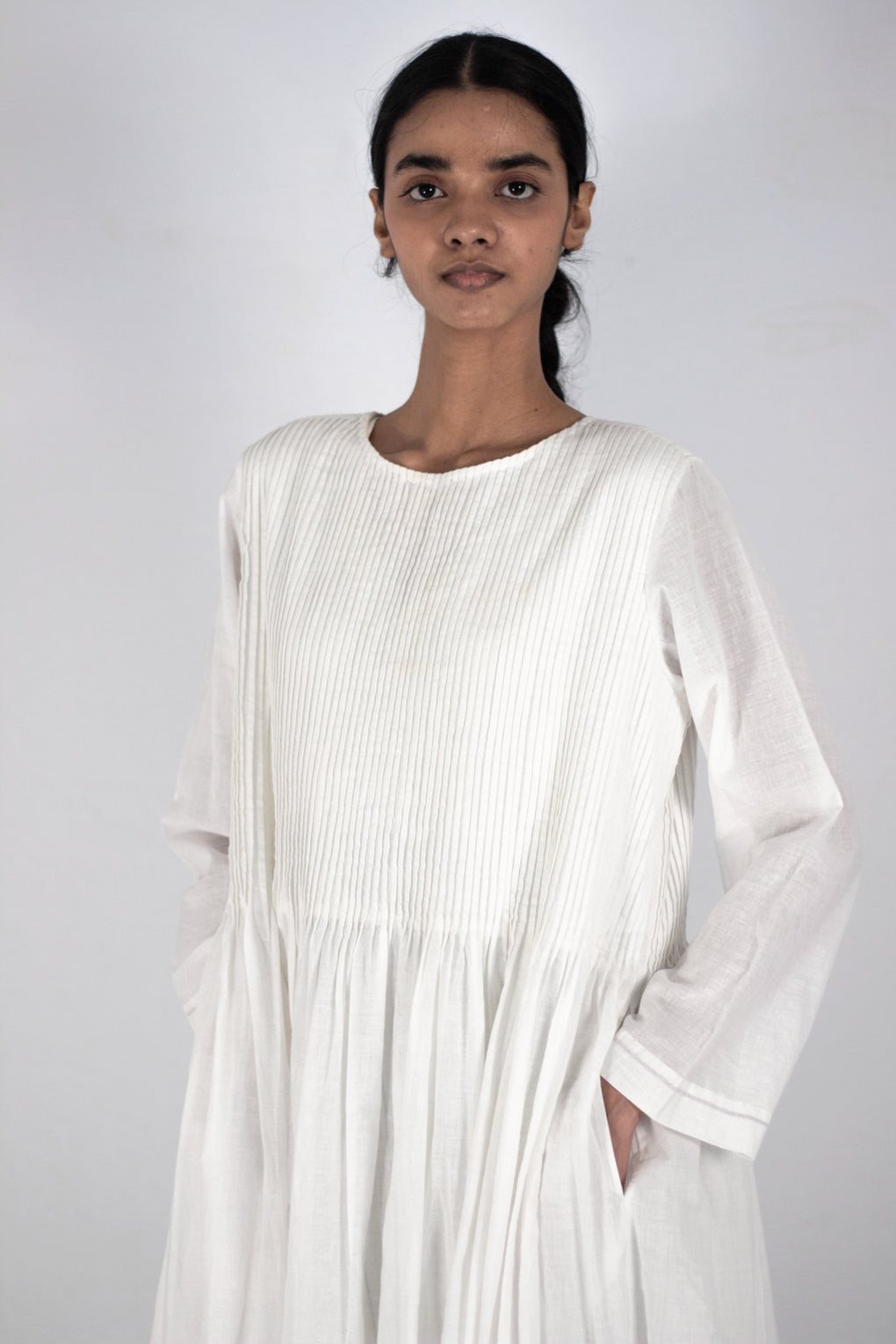 Barringtonia - Pleated dress - Karnam